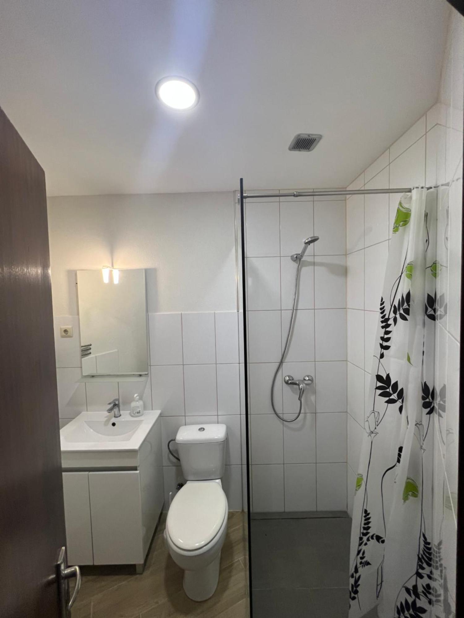 Apartment House Dinavast *