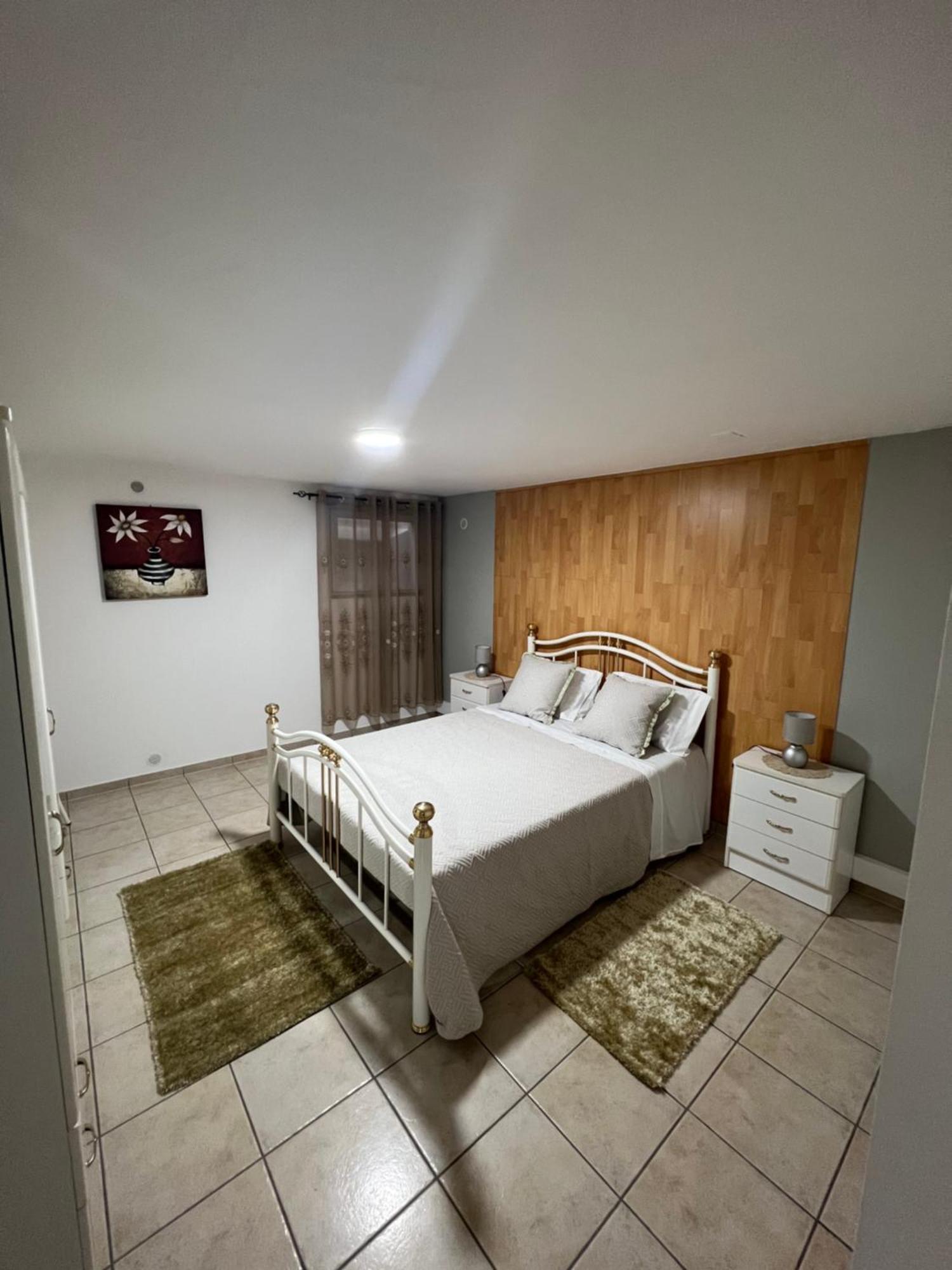 Apartment House Dinavast *